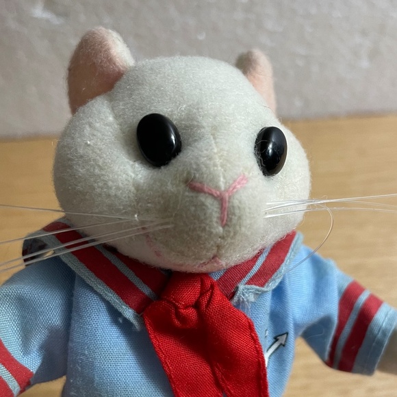 Vintage Stuart Little Plush Clip-On Backpack Keychain Sailor Suit w Sneakers 7” - Picture 4 of 7